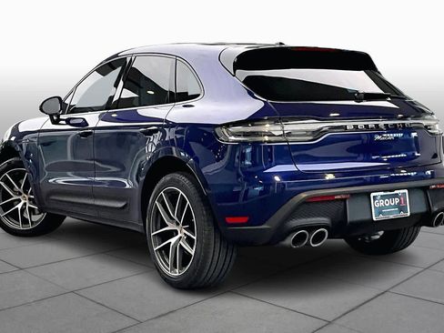 Used 2022 Porsche Macan w/ Premium Package Plus image 12