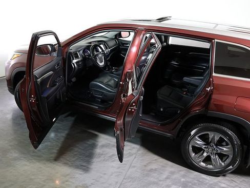 Used 2019 Toyota Highlander Limited Platinum AWD/4WD image 5