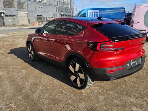 Certified 2023 Volvo C40 P8 Recharge Ultimate image 2