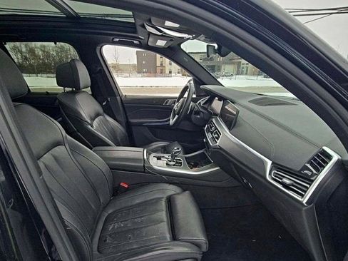 Used 2020 BMW X5 M50i image 13