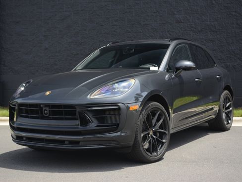 Certified 2024 Porsche Macan GTS AWD/4WD image 1