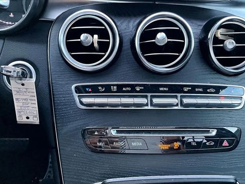 Used 2018 Mercedes-Benz GLC 300 image 26