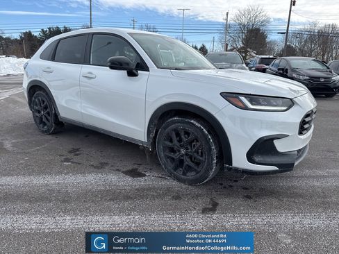 Used 2023 Honda HR-V Sport image 3