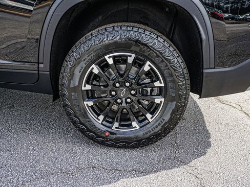 New 2026 Chevrolet Traverse Z71 w/ Driver Confidence Package image 12