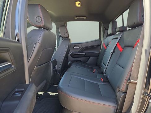 Used 2023 Chevrolet Colorado Z71 w/ Z71 Convenience Package 2 image 13