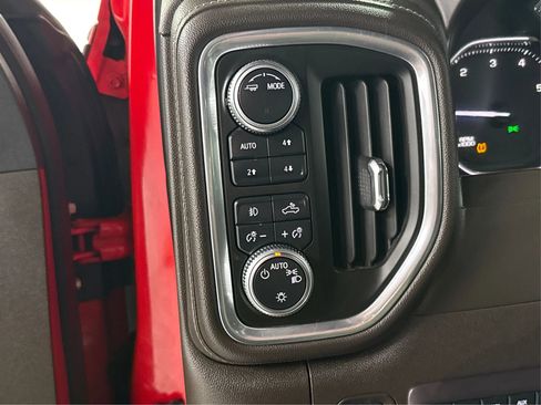 Used 2021 GMC Sierra 3500 SLE w/ SLE Convenience Package image 19