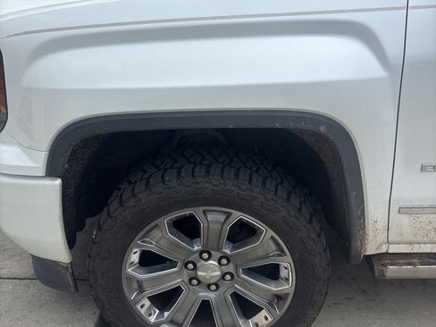 Used 2017 GMC Sierra 1500 Denali w/ Denali Ultimate Package AWD/4WD image 22