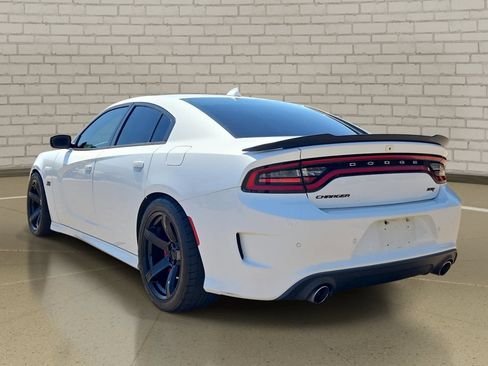 Used 2016 Dodge Charger R/T Scat Pack w/ Technology Group RWD image 7