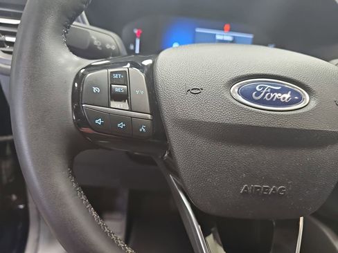 Used 2023 Ford Escape Active w/ Cold Weather Package image 17
