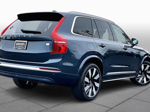 Used 2023 Volvo XC90 T8 Ultimate image 13