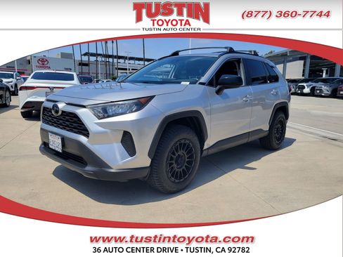 Used 2019 Toyota RAV4 LE w/ All Weather Liner Package FWD image 1