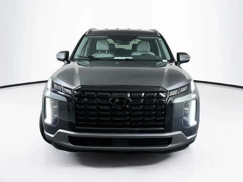 Used 2025 Hyundai Palisade SEL FWD image 2