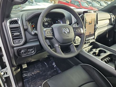 New 2026 RAM 2500 Laramie w/ Night Edition AWD/4WD image 13