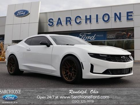 Used 2021 Chevrolet Camaro LT image 1