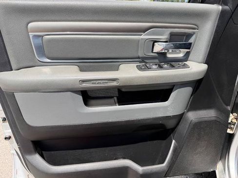 Used 2017 RAM 2500 SLT AWD/4WD image 10