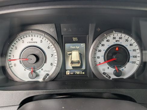 Used 2017 Toyota Sienna SE Premium FWD image 20