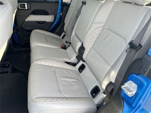 Used 2022 Jeep Gladiator Overland image 29