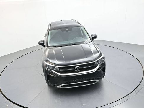 Used 2024 Volkswagen Taos SE FWD image 25