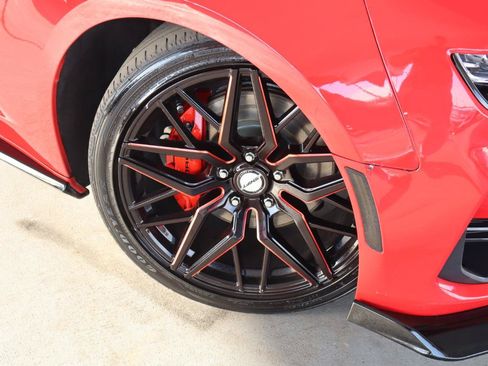 Used 2019 Chevrolet Camaro SS RWD image 3