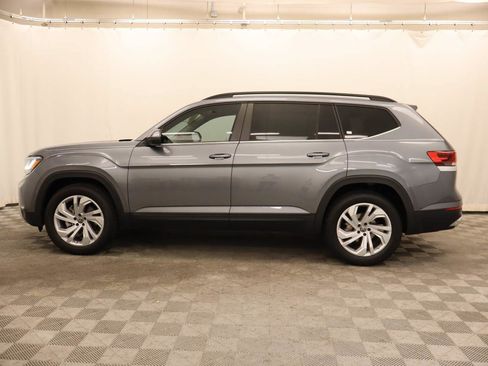 Used 2022 Volkswagen Atlas SE FWD image 2