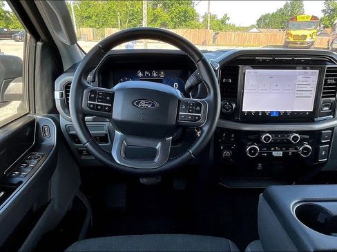 Used 2024 Ford F150 XLT w/ Tow/Haul Package AWD/4WD image 5