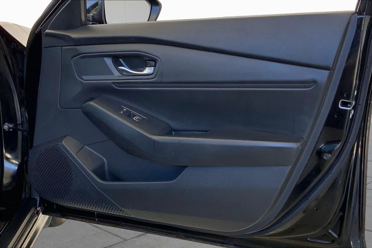 Used 2023 Honda Accord EX image 23
