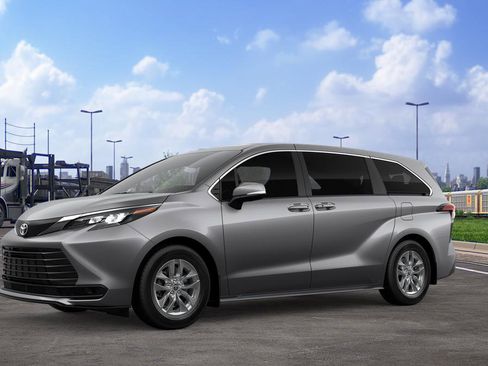 New 2026 Toyota Sienna LE image 2