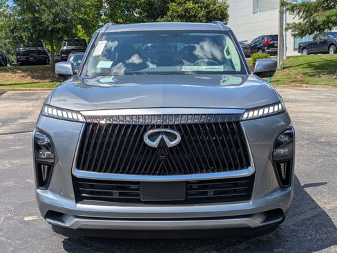 Used 2027 INFINITI QX80 Luxe w/ Cargo Package AWD/4WD image 9
