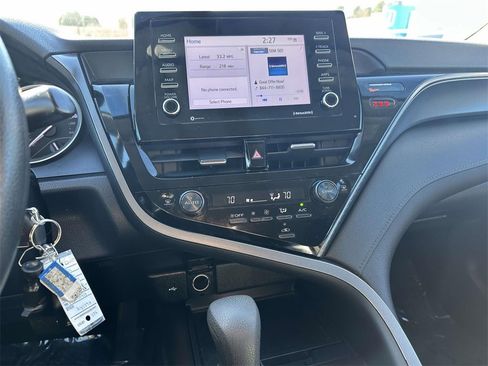 Used 2022 Toyota Camry LE image 16
