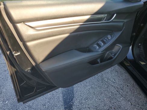 Used 2020 Honda Accord Sport image 9