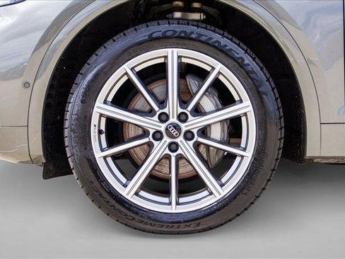 Certified 2023 Audi Q5 e Prestige w/ Prestige Package AWD/4WD image 9