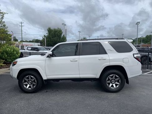 Certified 2021 Toyota 4Runner TRD Off-Road Premium AWD/4WD image 5
