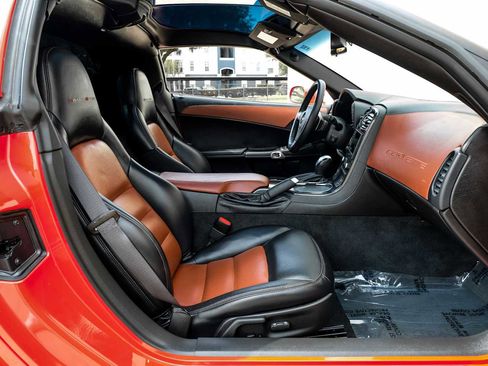 Used 2010 Chevrolet Corvette Grand Sport w/ Preferred Equipment Group RWD image 31