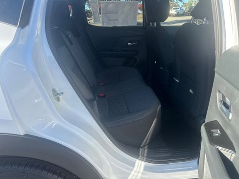 New 2026 Nissan Kicks SV image 15