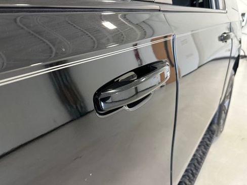 Used 2021 Chevrolet Suburban Z71 w/ Rear Media and Nav Package image 18