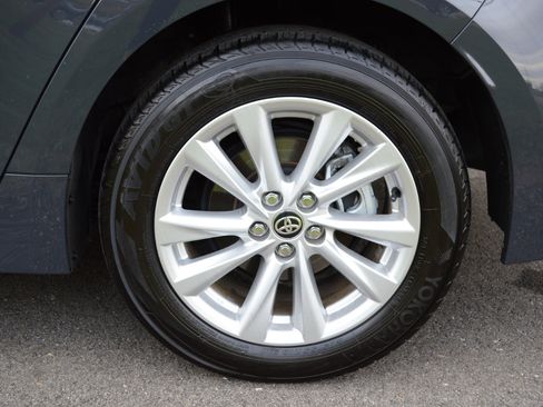 Used 2024 Toyota Corolla LE w/ LE Convenience Package image 10