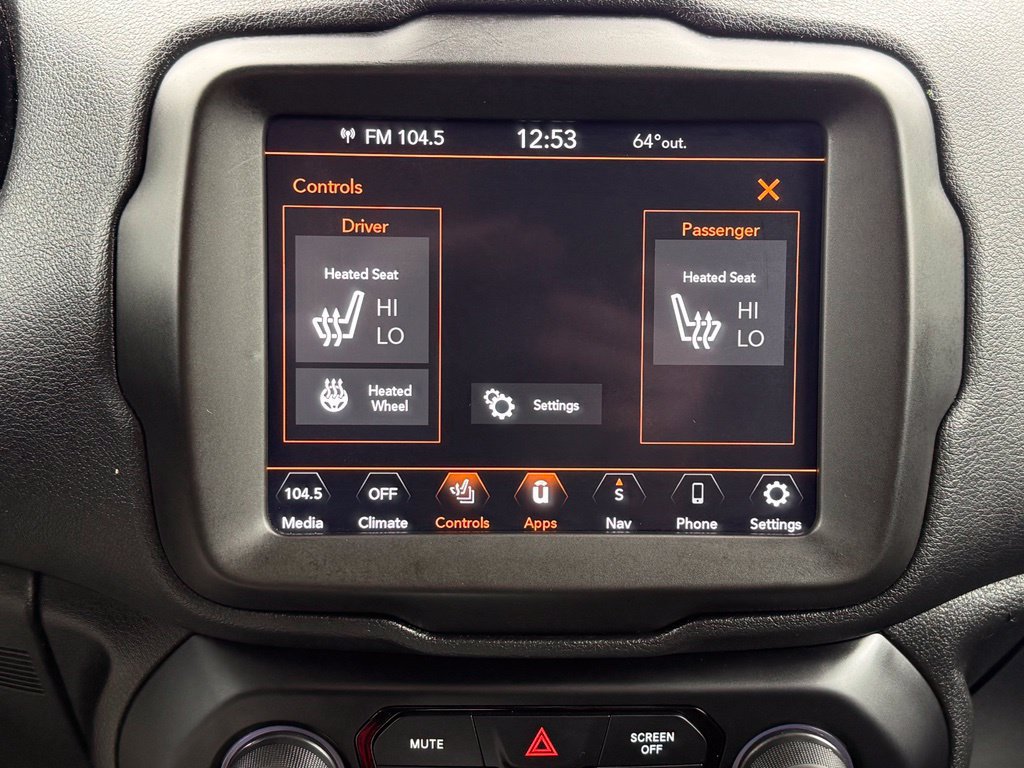 Used 2021 Jeep Renegade Latitude w/ Luxury Group I AWD/4WD image 30