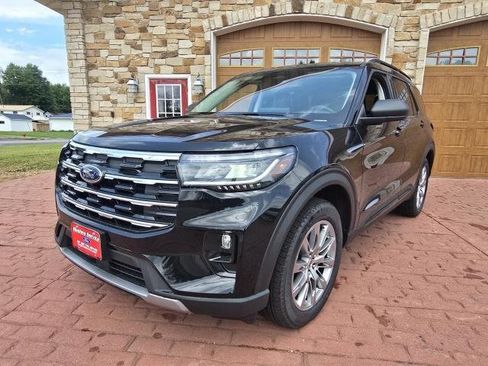 New 2026 Ford Explorer Active w/ Active Comfort Package AWD/4WD image 7