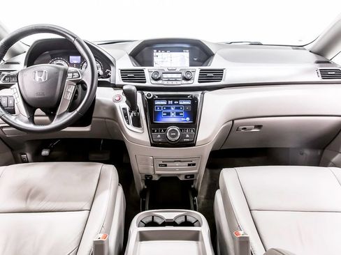 Used 2015 Honda Odyssey Touring Elite image 24
