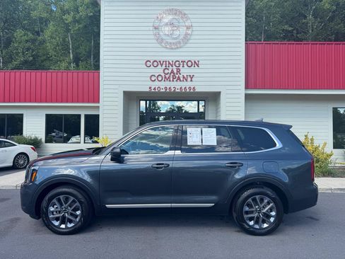 Used 2024 Kia Telluride LX FWD image 4