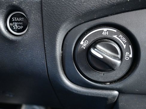 Used 2023 Nissan Frontier SV w/ Technology Package image 30