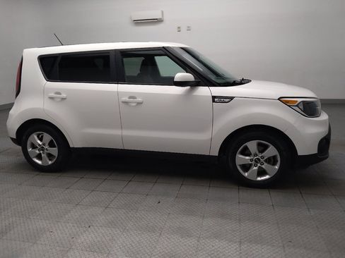 Used 2019 Kia Soul FWD image 11