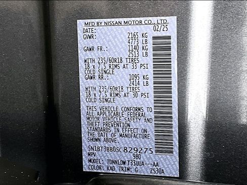 Used 2025 Nissan Rogue SV image 18