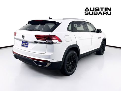 Used 2022 Volkswagen Atlas Cross Sport SE FWD image 7
