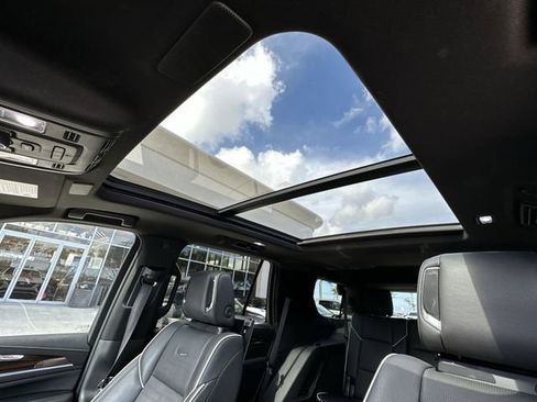 Certified 2023 Cadillac Escalade Premium Luxury RWD image 30