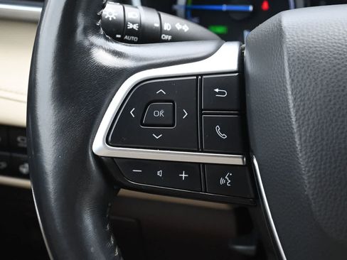 Used 2021 Toyota Highlander Platinum AWD/4WD image 10