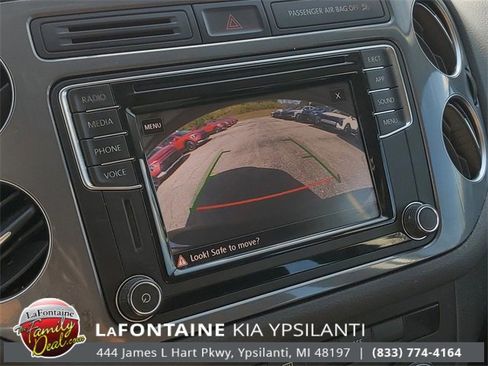 Used 2018 Volkswagen Tiguan Limited image 21