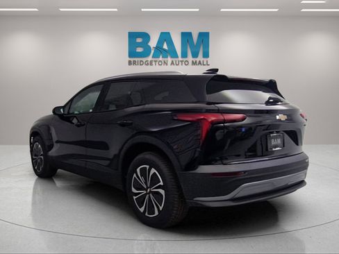 New 2025 Chevrolet Blazer EV LT image 5