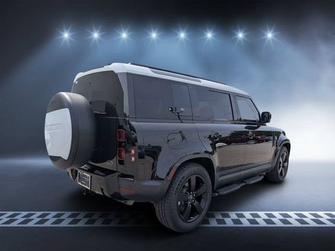 Used 2021 Land Rover Defender 110 SE AWD/4WD image 3