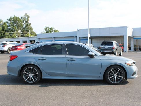 Used 2024 Honda Civic Touring image 11